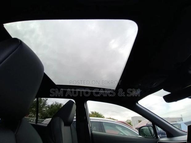 Toyota Corolla Cross Z Massive Grey 2026