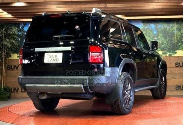 Toyota Land Cruiser LC250 2024