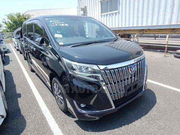 Toyota Esquire Hybrid Gi Black 2020
