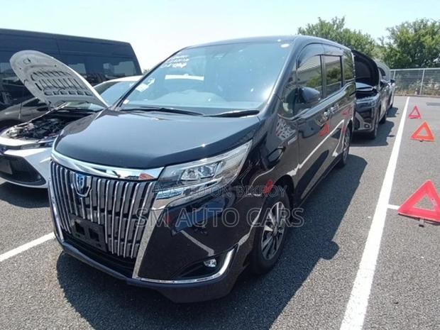 Toyota Esquire Hybrid Gi Black 2020
