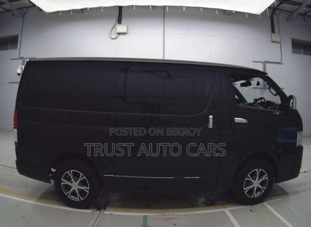 Toyota Hiace SUPER GL DARK PRIME 2023
