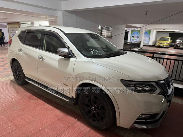 Nissan X-Trail hybrid 2018