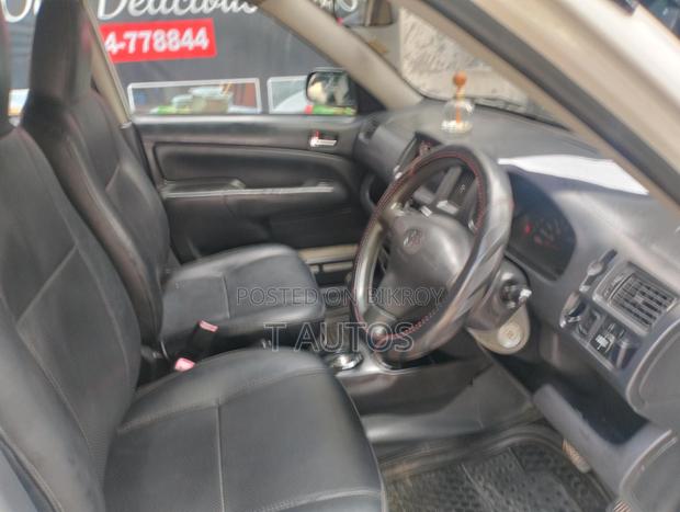 Toyota Probox পুরো বক্স 2003