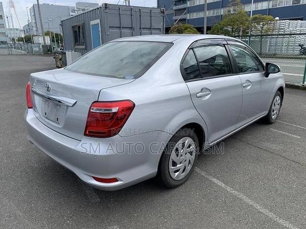 Toyota Axio Non Hybrid EX Silver 2021