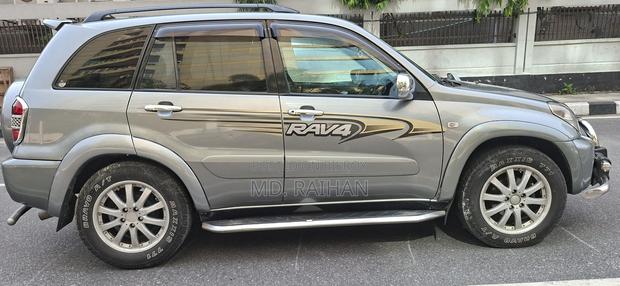 Toyota RAV4 2005 Gray