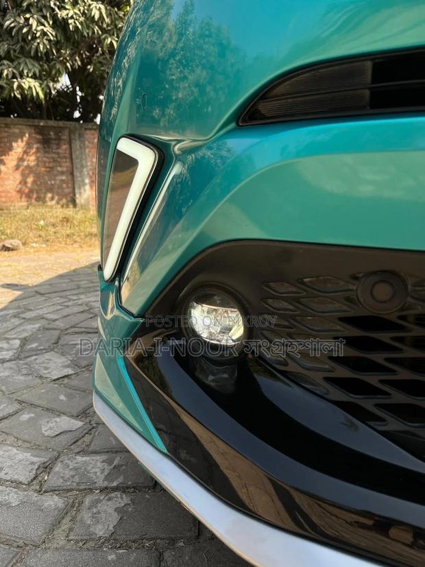 Toyota C-HR G LED 2018