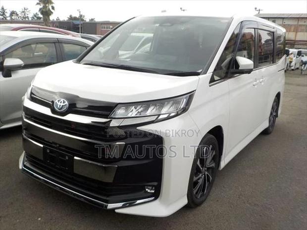 Toyota Noah S-Z PKG 4.5 PEARL 2023