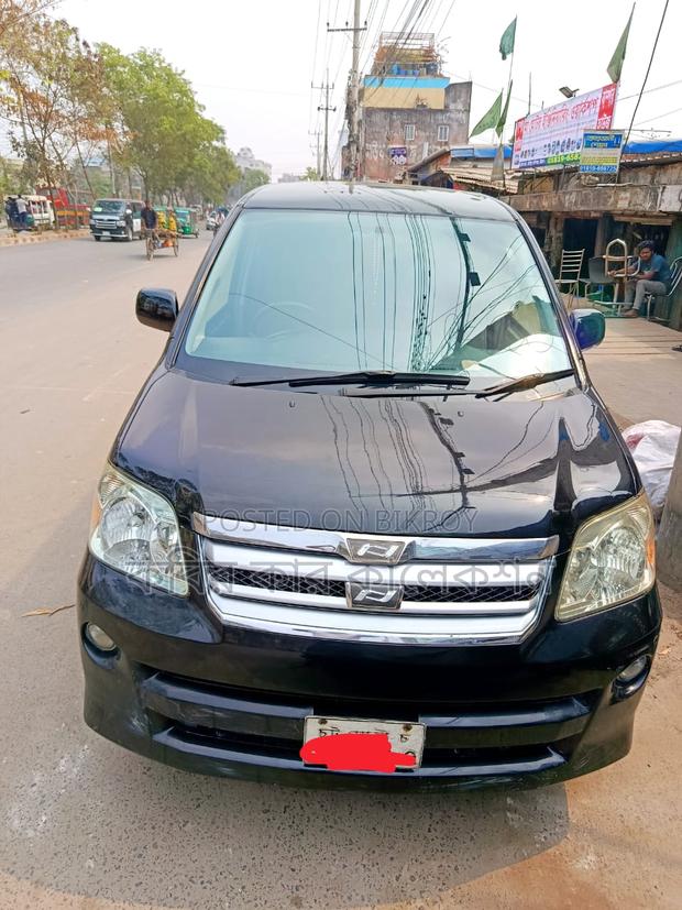 Toyota Noah x 2003