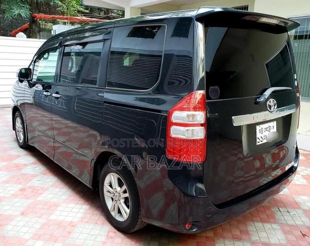Toyota Noah S SI GRADE PUSH 2013