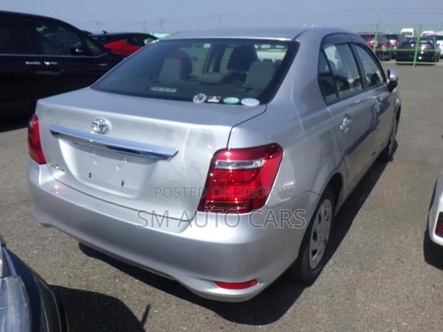Toyota Axio Non Hybrid EX Silver 2020