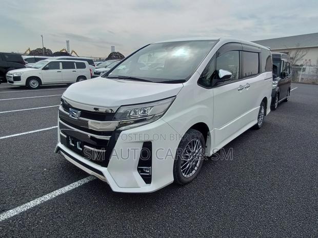 Toyota Noah Hybrid SIWXB Pearl 2021
