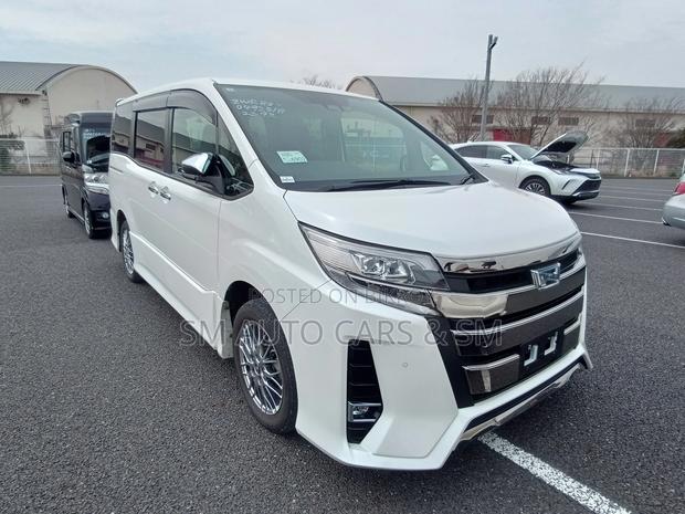 Toyota Noah Hybrid SIWXB Pearl 2021