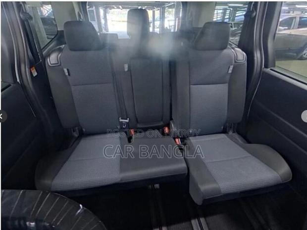 Toyota Noah X_NON_HYBRID 2022