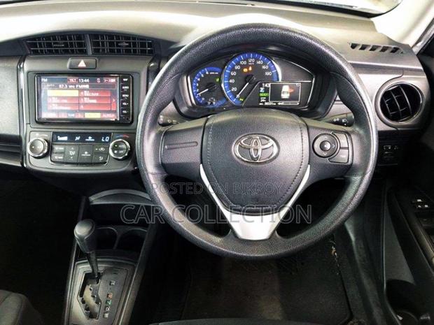 Toyota Axio EX ,GRADE 4, SILVER 2020