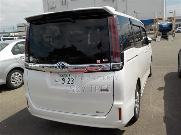 Toyota Noah G Pack. 2021
