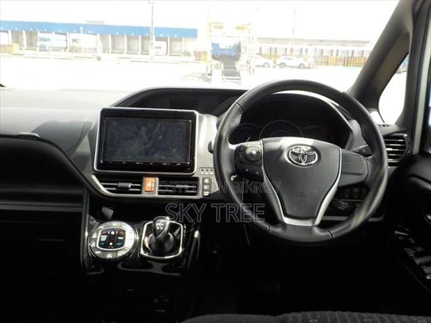 Toyota Noah G Pack. 2021