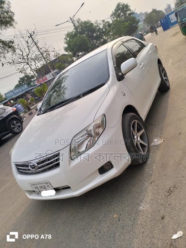 Toyota Axio white 2011
