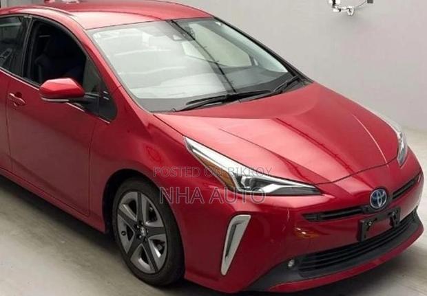 Toyota Prius A TURNING SELECTION 2021