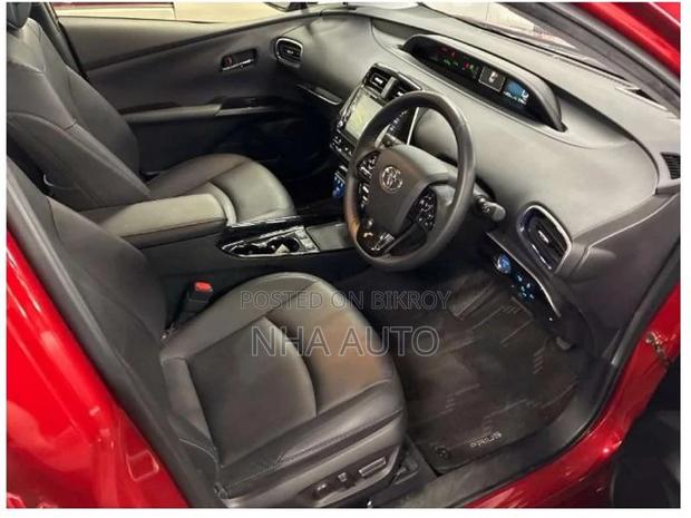 Toyota Prius A TURNING SELECTION 2021