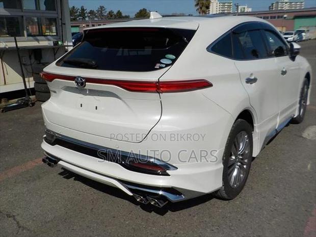 Toyota Harrier Non Hybrid Z Pearl 2021