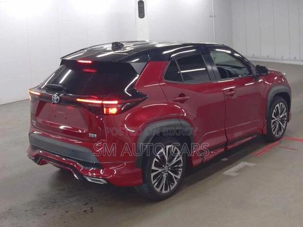 Toyota Yaris Cross Z Red & Black 2021