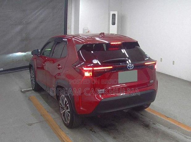 Toyota Yaris Cross Z Hybrid Red Wine 2021