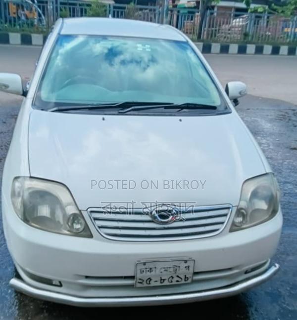 Toyota Corolla . 2003