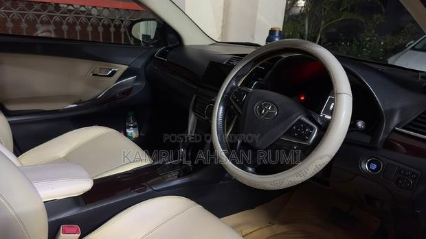 Toyota Allion . 2019
