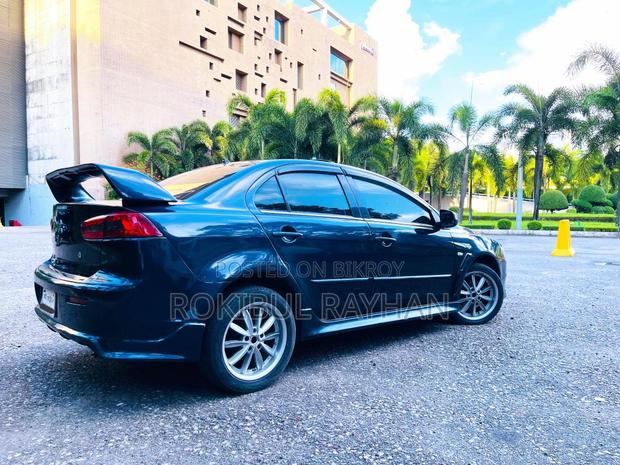 Mitsubishi Lancer . 2010