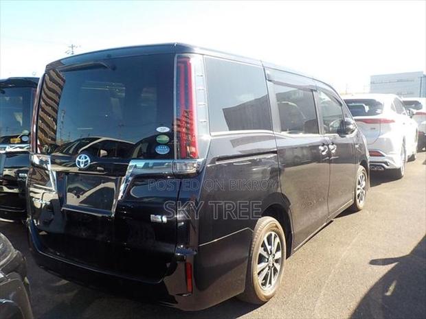 Toyota Esquire Gi Pack. 2020