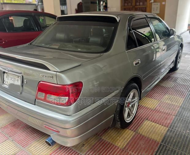 Toyota Carina ti 1998
