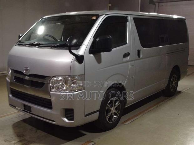 Toyota Hiace GL Silver Dual AC 2021