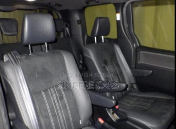 Toyota Esquire GI PREMIUM HB 4POINT 2021
