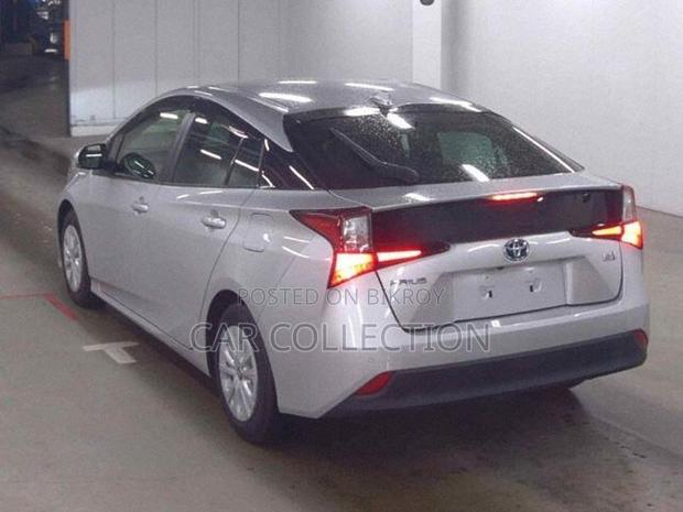Toyota Prius S- SAFTY PLUS-2 2021