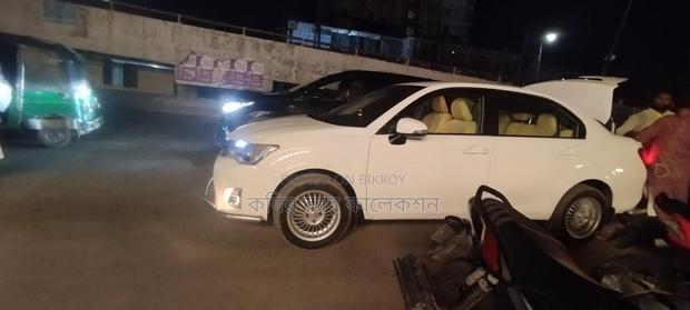 Toyota Axio white 2013