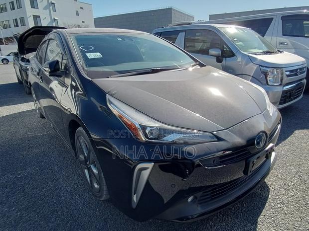 Toyota Prius S TOURING 2021