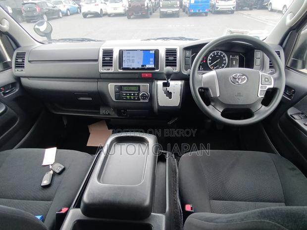 Toyota Hiace SUPER GL 2020