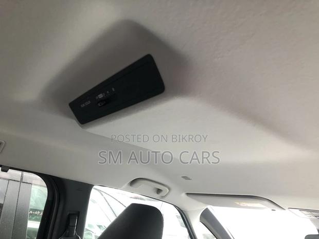Toyota Noah Hybrid New G Black 2022