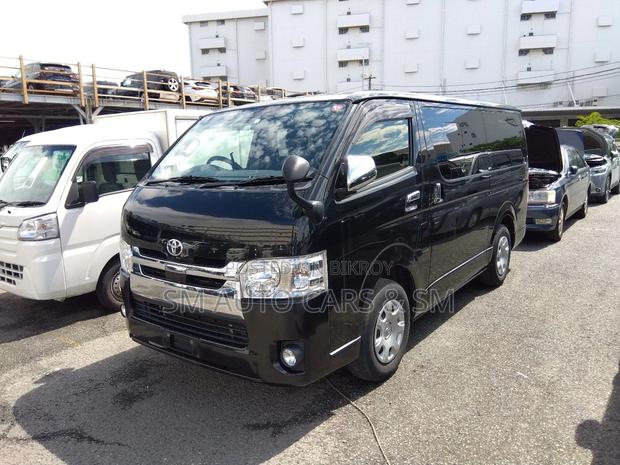 Toyota Hiace Super GL Black 2020
