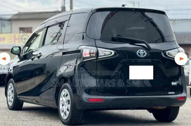 Toyota Sienta HB G Safety Black 2021