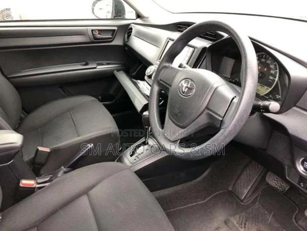 Toyota Axio Non Hybrid EX Silver 2020