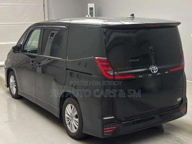 Toyota Noah Hybrid S-G Black 2023