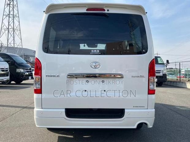 Toyota Hiace Super GL 2021