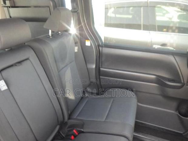 Toyota Esquire Gi Premium 2020