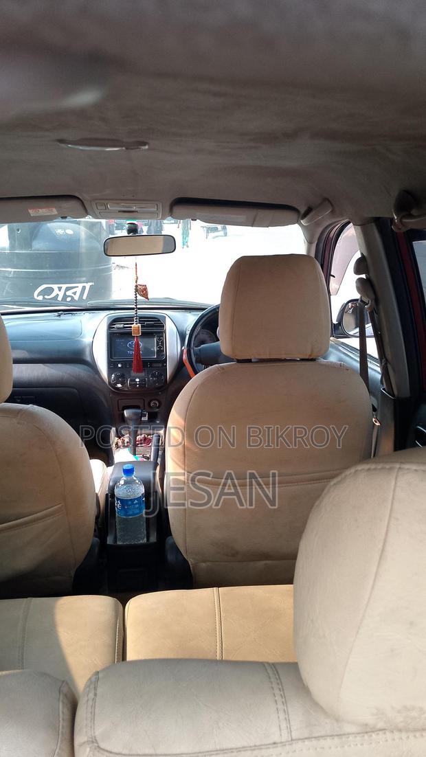 Toyota RAV4 ` 2004