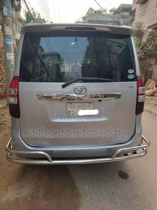 Toyota Noah 2 Door power 2007