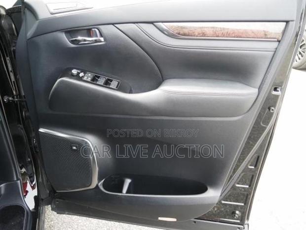 Toyota Alphard Executive Lounge 2022