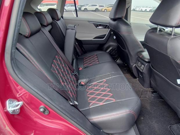 Toyota RAV4 Non Hybrid Sunroof. 2020