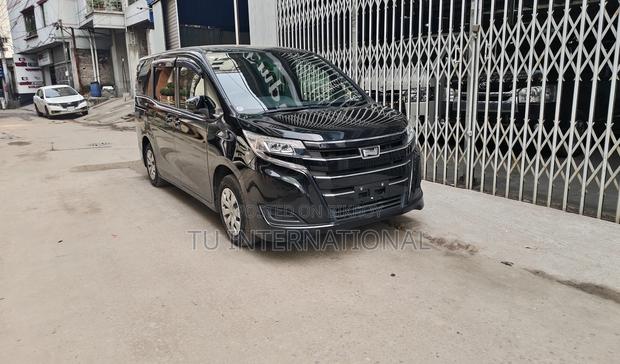 Toyota Noah NON-HV X SMART 2020