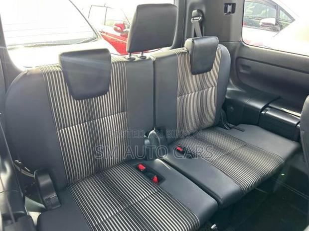 Toyota Noah Non Hybrid WXB Pearl 2020